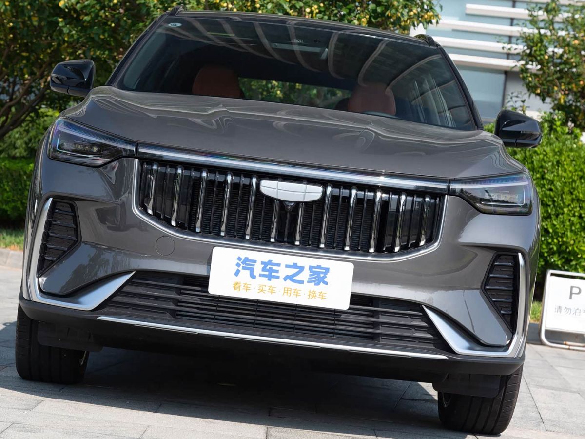 Совершенно-новый-geely-cityray-оказался-экстремально-дешевым:-всего-78,9-тыс-юаней-(875-тыс-рублей)-за-обновленный-дизайн,-улучшенный-салон-и-181-лс.