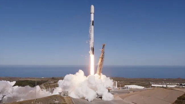 Рекордный-103-й-запуск-spacex-в-этом-году-–-8100-спутников-starlink-на-орбите