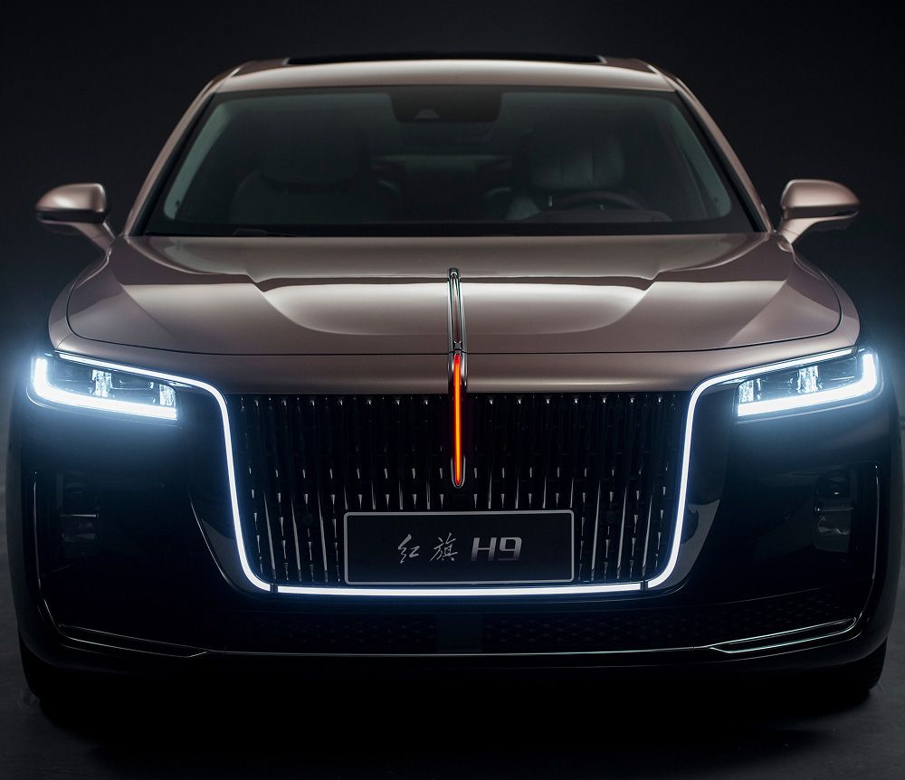Премиум-«китайцы»-всё-ближе-к-народу:-hongqi-h9-—-аналог-mercedes-s-класса-и-«семерки»-bmw-—-стал-доступнее-почти-на-миллион-рублей