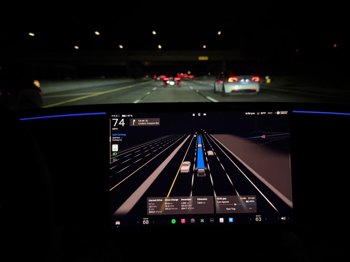 Владельцы-tesla-в-восторге-от-нового-автопилота-с-режимом-«Безумный-Макс»-(mad-max)