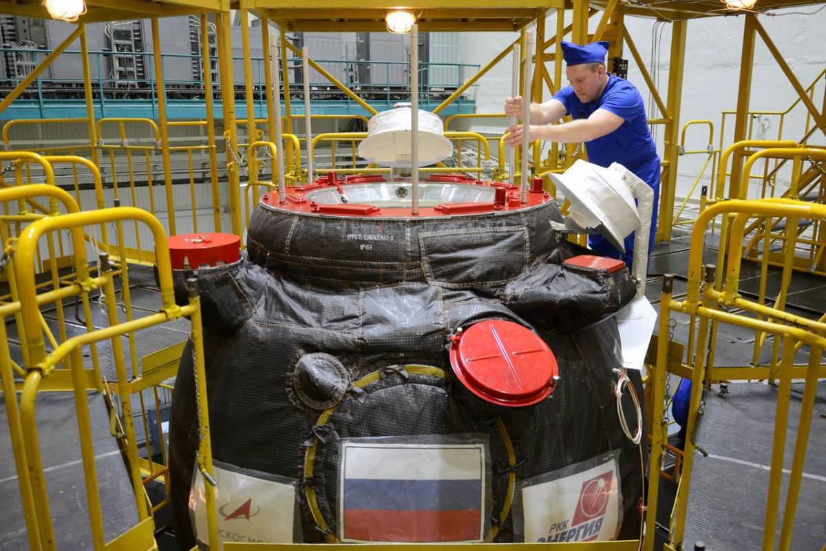 «Прогресс-МС-33»-расконсервировали-на-Байконуре:-грузовой-корабль-начали-готовить-к-полёту-на-МКС