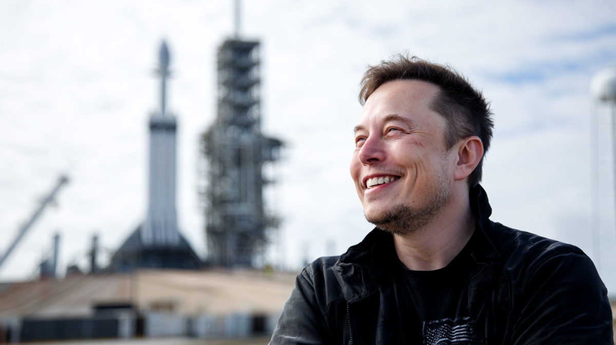 На-Марс,-любой-ценой:-травматизм-в-spacex-втрое-выше,-чем-в-среднем-по-отрасли,-бывшие-сотрудники-судятся-с-компанией-Илона-Маска