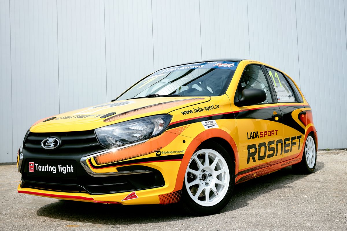 В-России-выставили-на-продажу-чемпионскую-lada-granta-с-мотором-мощностью-190-лс-—-по-цене-новой-granta-sport-с-мотором-на-116-л.с