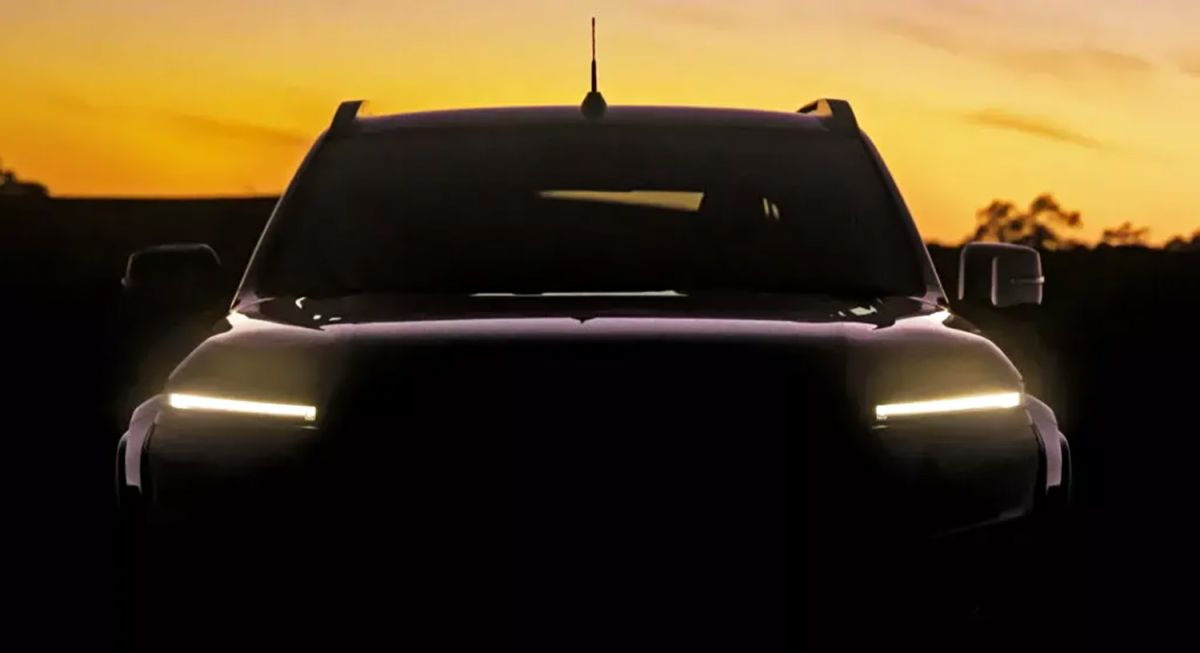 Совершенно-новый-nissan-navara-на-платформе-mitsubishi-triton-представят-в-ноябре:-первые-изображения