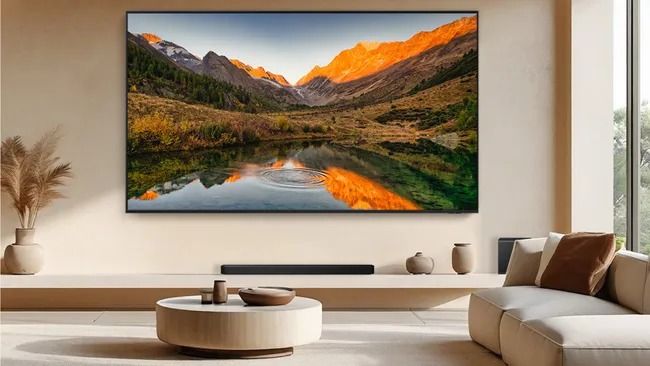 samsung-представила-свой-самый-большой-neo-qled-телевизор:-115-дюймовый-qn90f