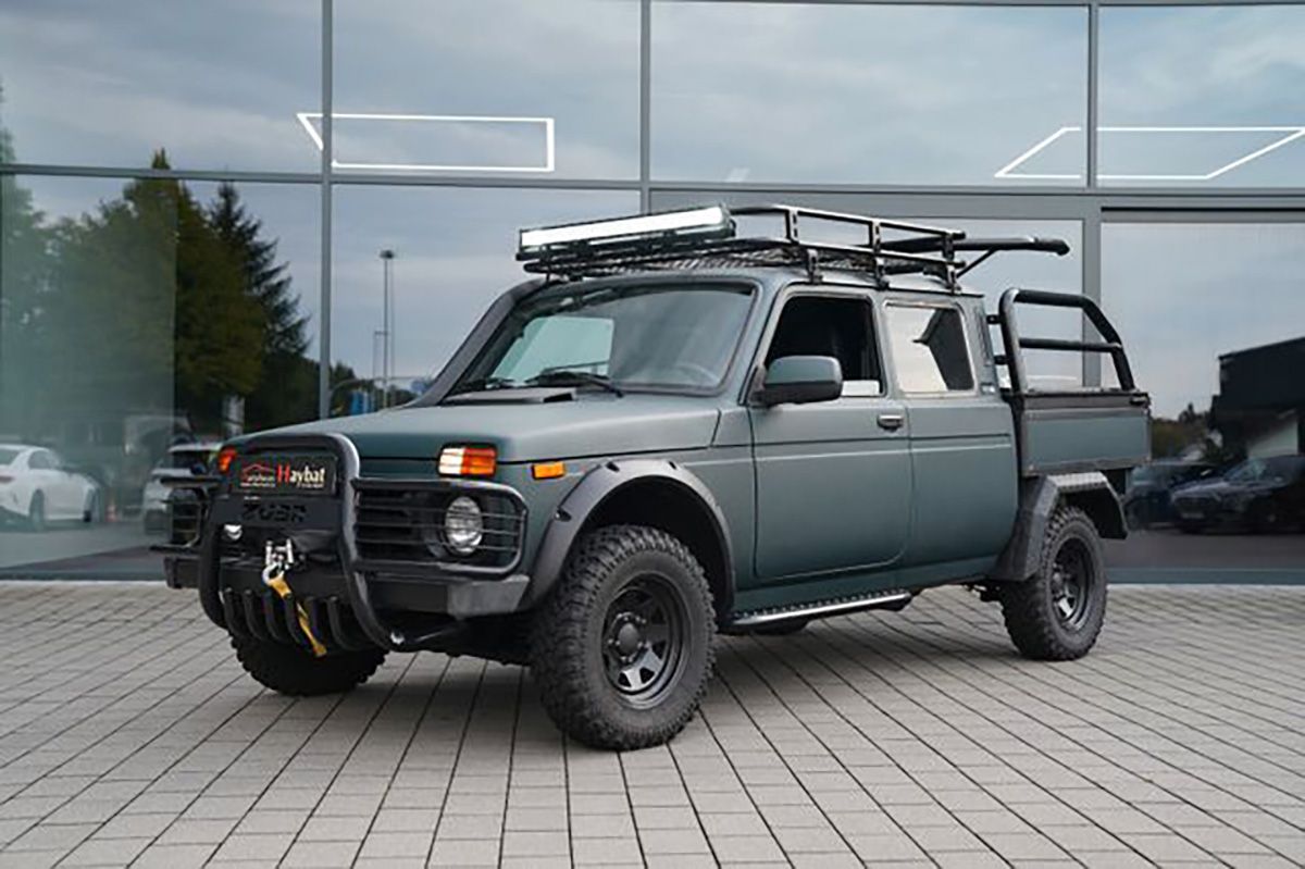 Советская-классика-по-немецки:-уникальную-lada-niva-в-Германии-превратили-в-люксовый-внедорожный-пикап,-а-теперь-продают-за-35-тыс.-евро