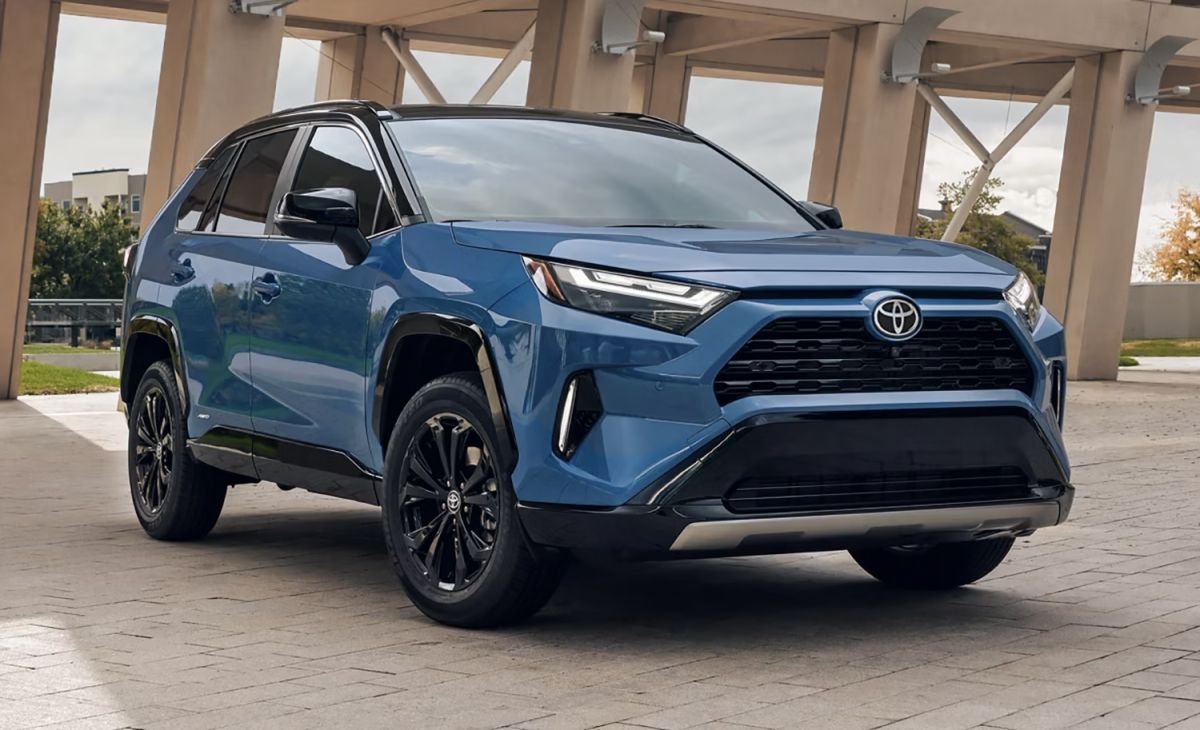 toyota,-что-с-надежностью?-Японская-компания-отзывает-сотни-тысяч-toyota-camry,-rav4,-highlander,-lexus-rx,-lexus-tx-и-других-моделей-из-за-проблем-с-приборной-панелью