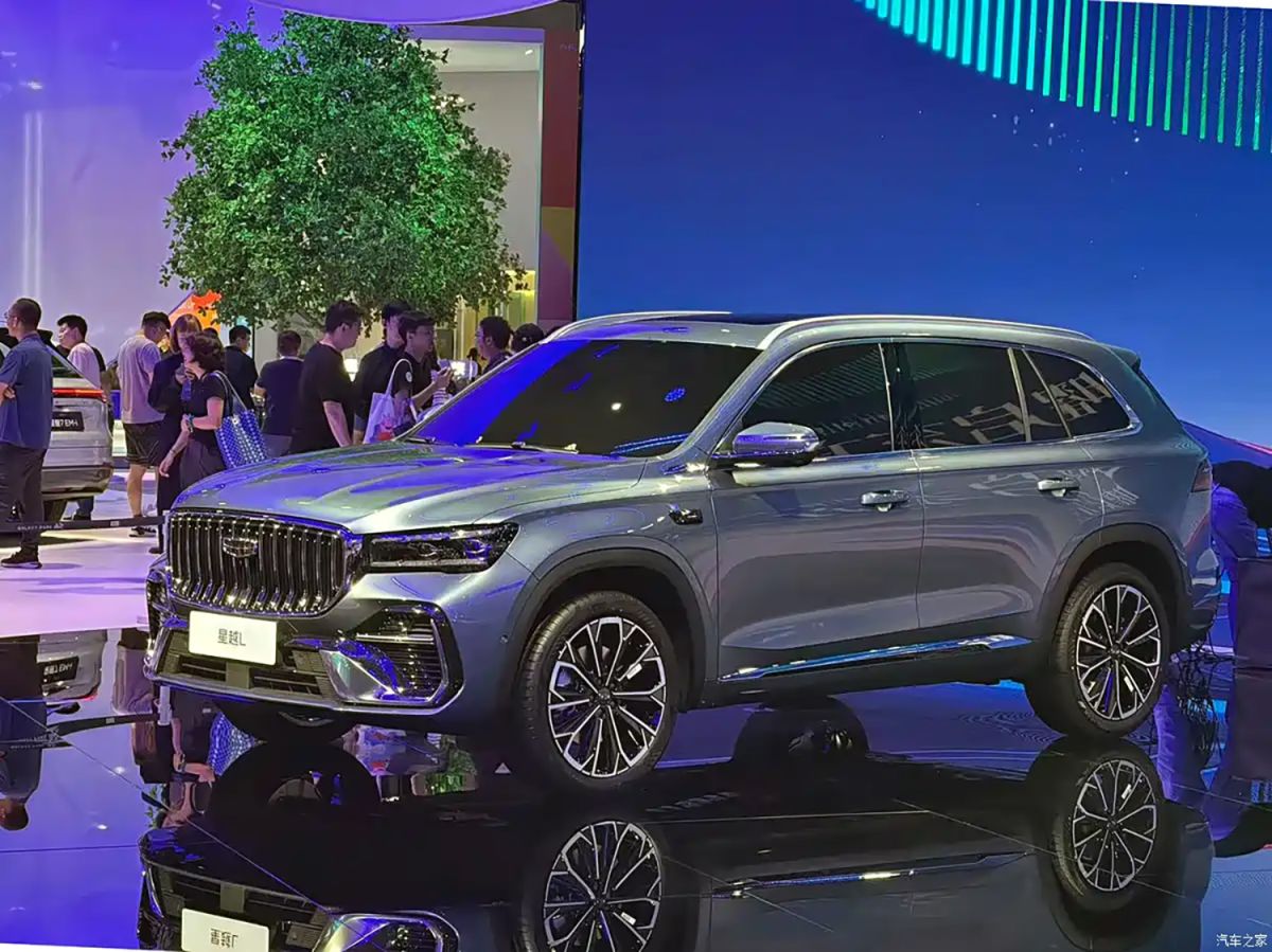 Совершенно-новый-geely-monjaro-2026-оценили-в-159,7-тыс.-юаней-(1,9-млн-рублей)