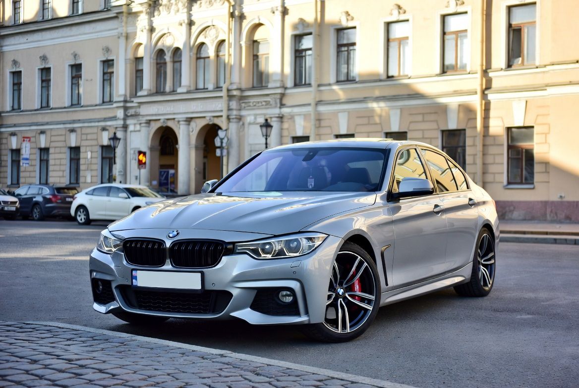bmw-влетел-в-топ-3-премиального-сегмента-Санкт-Петербурга,-опередив-tank, exeed-и-li-auto