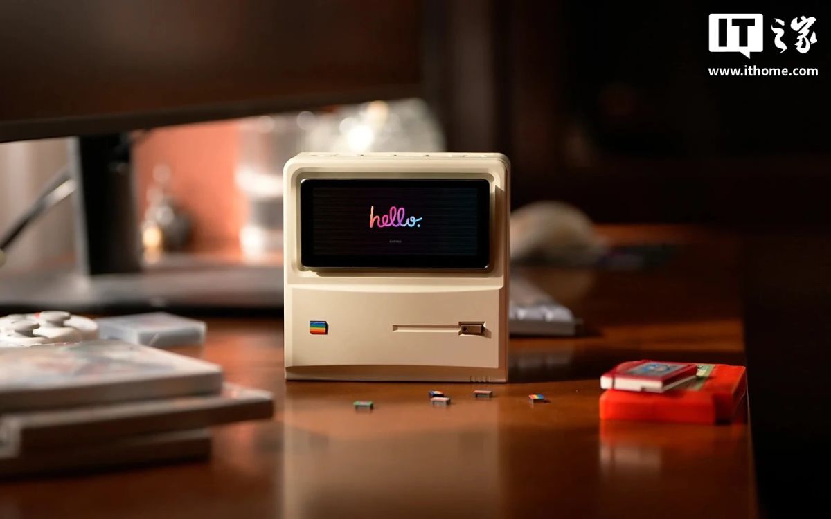 Необычный-мини-ПК,-похожий-на-macintosh-1980-х-годов-и-старые-игровые-консоли-одновременно.-Представлен-ayaneo-retro-mini-pc-am01s