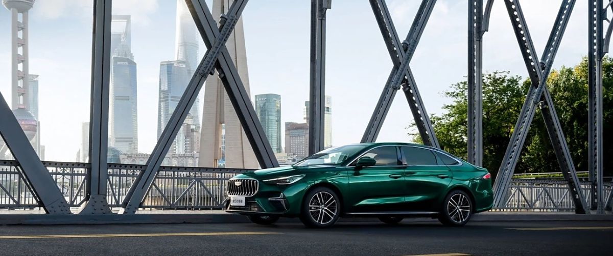 geely-emgrand-нового-поколения-с-дизайном-«под-mercedes-benz»-полноценно-представят-11-октября