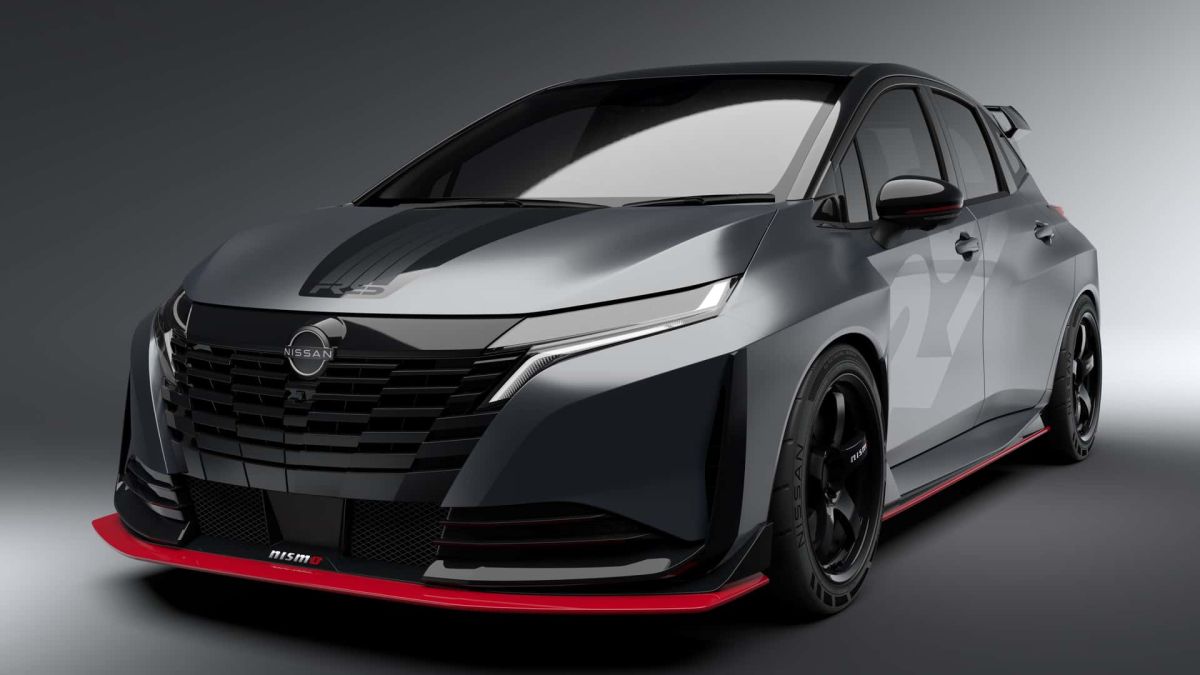 Самый-радикальный-nissan-note-за-всю-историю:-представлен-полноприводный-nissan-aura-nismo-rs-—-широкий,-«злой»-и-с-мощностью-335-лс.
