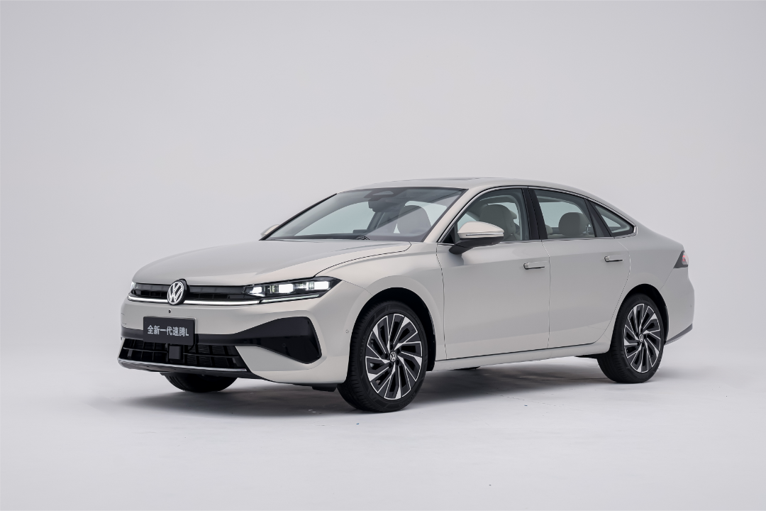 Новый-просторный-volkswagen-с-отличным-оснащением-—-всего-120-тыс-юаней-(1,34-млн-рублей).-Стартовали-предпродажи-volkswagen-sagitar-l