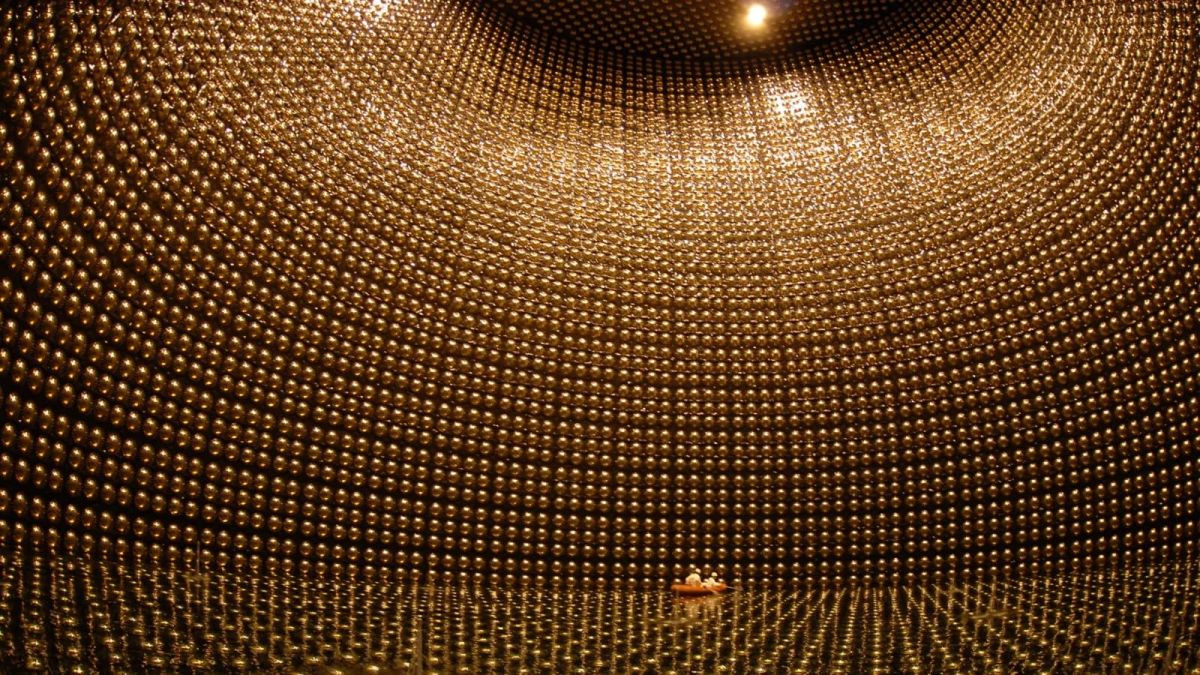 Японский-подземный-телескоп-hyper-kamiokande-готовится-к-поиску-нейтрино-от-сверхновых,-взорвавшихся-до-появления-Земли