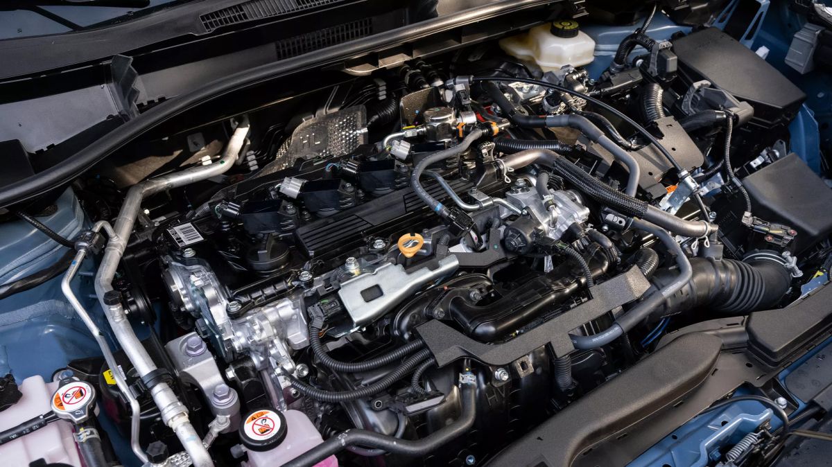 Гибридные-toyota-camry-и-corolla-cross-могут-потерять-мощность-и-загореться:-в-США-объявлен-большой-отзыв