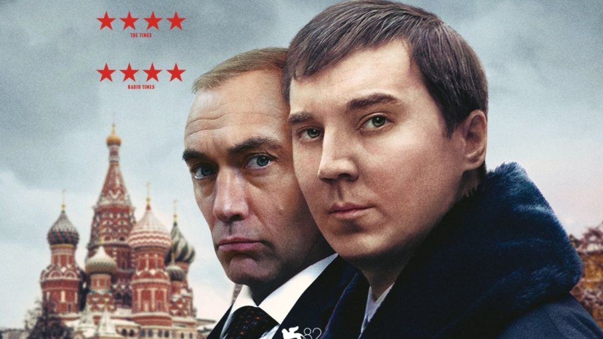 Джуд-Лоу-в-образе-Владимира-Путина-на-новом-постере-«Кремлевского-волшебника»