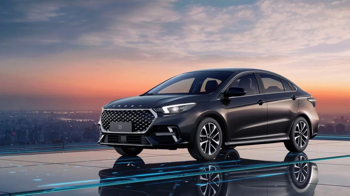 Все-машины-для-России-распроданы:-omoda-s5-и-omoda-s5-gt-тихо-ушли-с-российского-рынка,-но-у-дилеров-осталось-ещё-около-сотни-машин