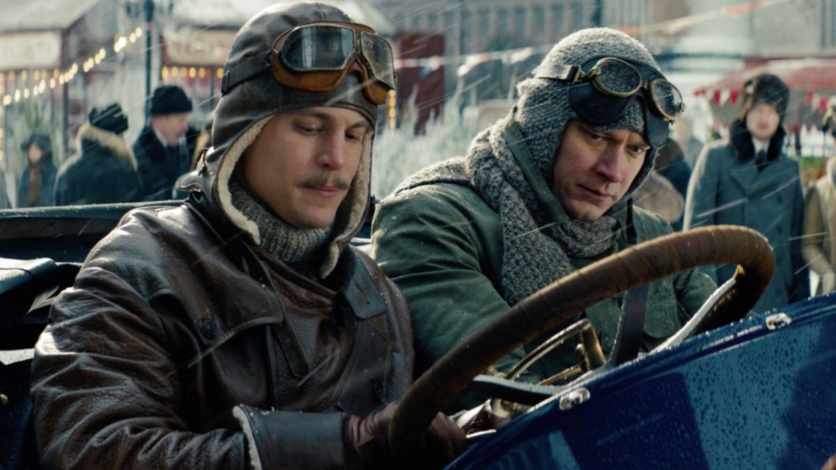 Появились-новые-кадры-из-приключенческого-фильма-«Битва-моторов»-с-Иваном-Янковским-и-Юрой-Борисовым