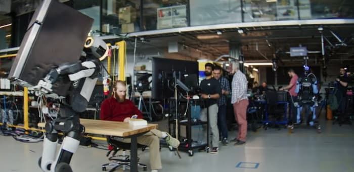 Фото: Boston Dynamics научила Atlas таскать холодильники: гуманоидный робот впервые показал почти человеческую работу с тяжёлыми грузами