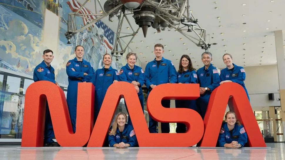nasa-представило новую-группу-астронавтов-для-полётов-к-Луне-и,-возможно,-на-Марс