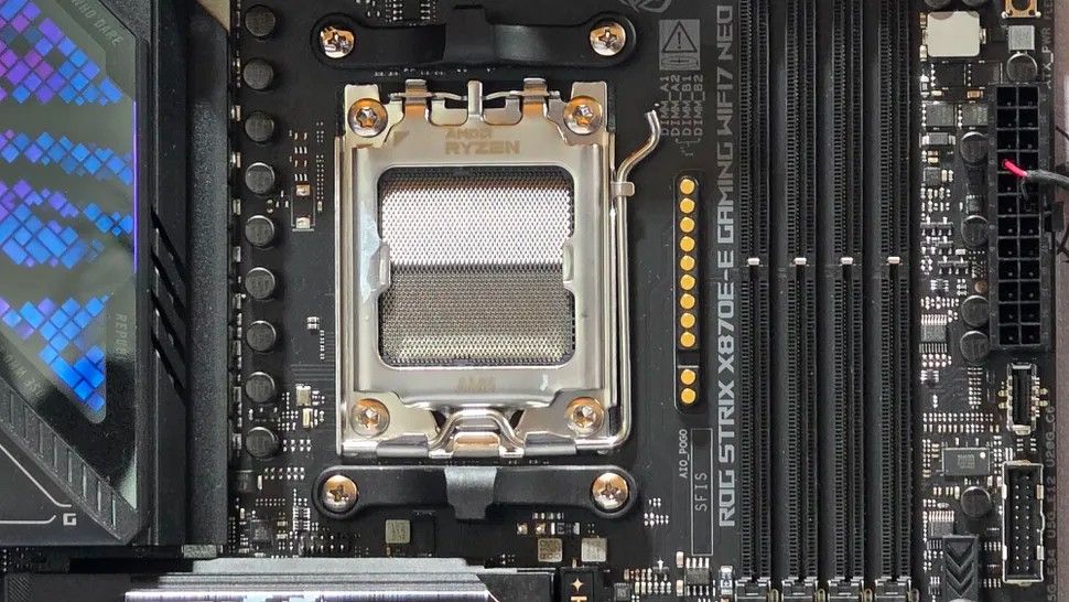 Первые-в-мире-ЖСО-с-беспроводным-подключением.-asus-представила-линейку-rog-strix-lc-iv,-но-нужна-системная-плата-с-aio-q-connector