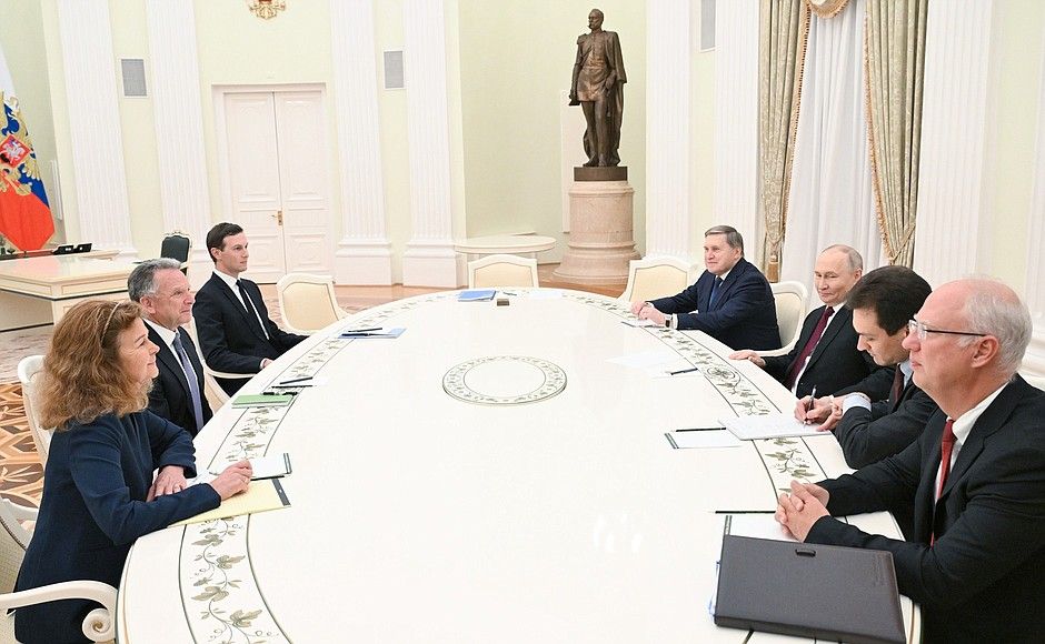 Мир-как-бизнес-и-бизнес-как-мир.-Новый-выпуск-передачи-«Международное-обозрение»