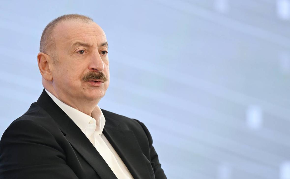 Алиев-выразил-соболезнования-Путину-после-крушения-самолета-Ан-24