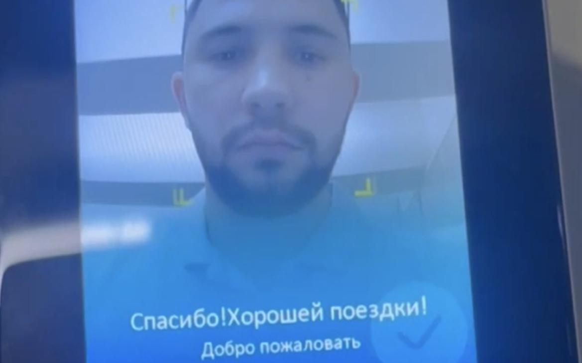 «Дочка»-МТС-внедрила-сервис-оплаты-по-лицу-в-метро-Ташкента