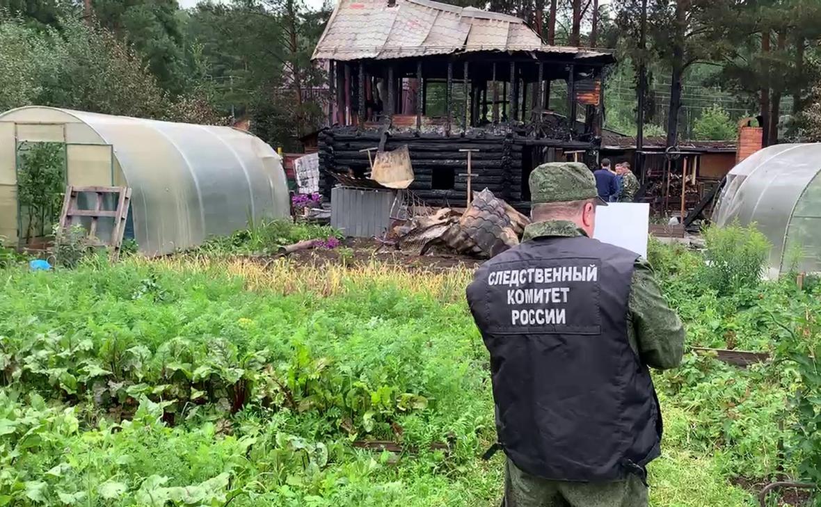 В-пожаре-под-Екатеринбургом-погибла-женщина-и-трое-детей