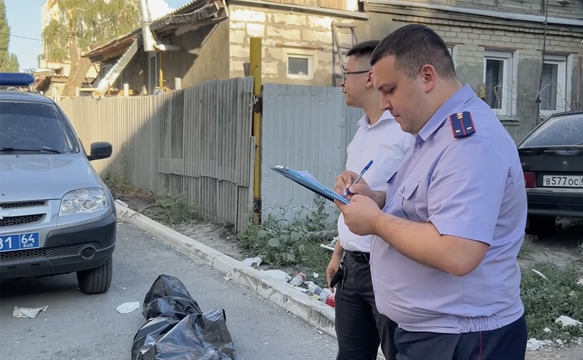 Спасатели-извлекли-тело-мужчины-из-под-завалов-дома-в-Саратове