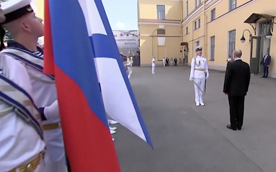 Путин-проверил-ход-учений-ВМФ-«Июльский-шторм»-по-видеосвязи