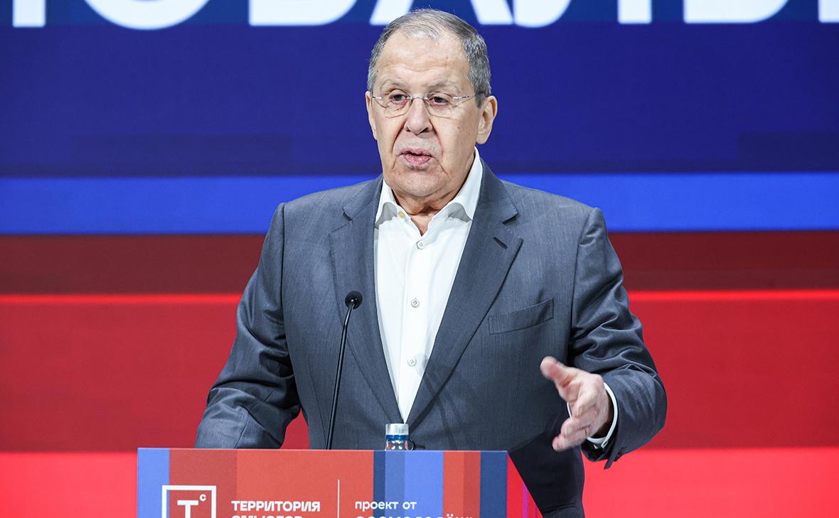 Лавров-рассказал-о-войне-России-против-Запада