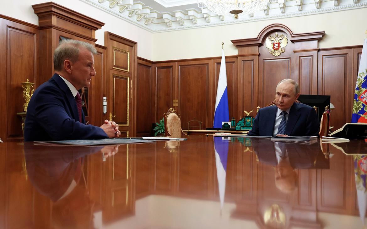 Путин-пошутил-про-«Оплату-улыбкой»-от-Сбера