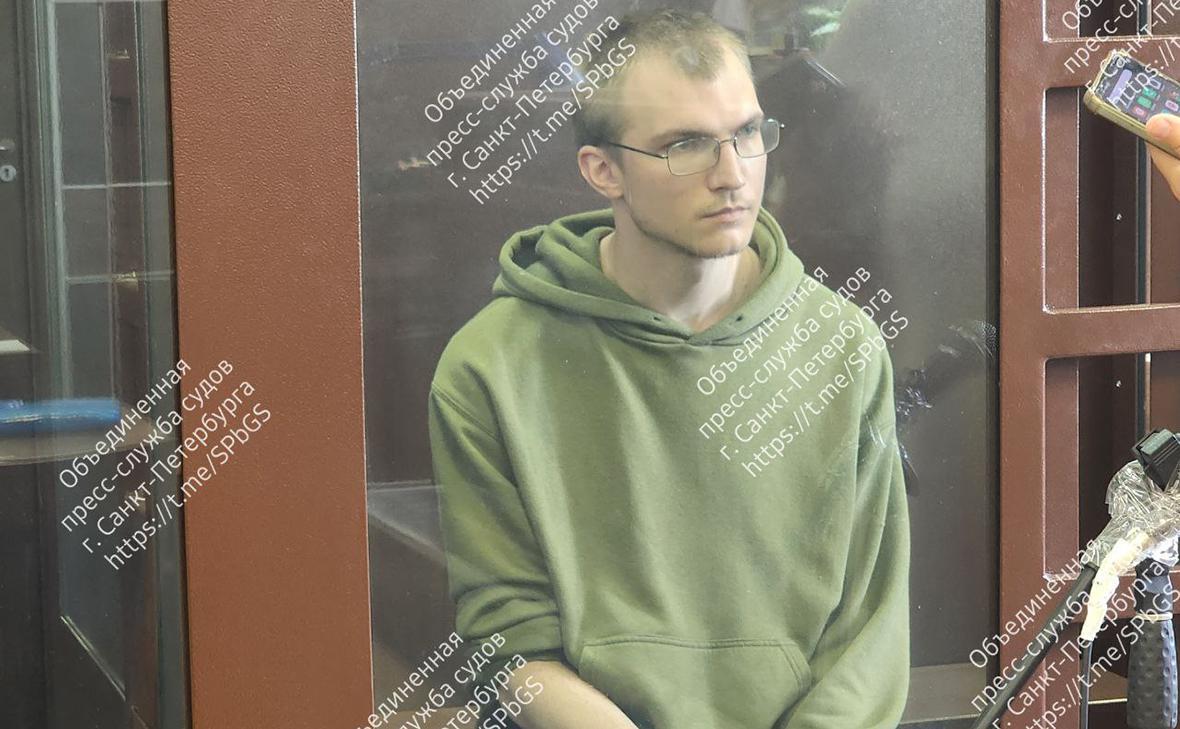 Суд-арестовал-поджигателя-отделения-банка-в-Петербурге