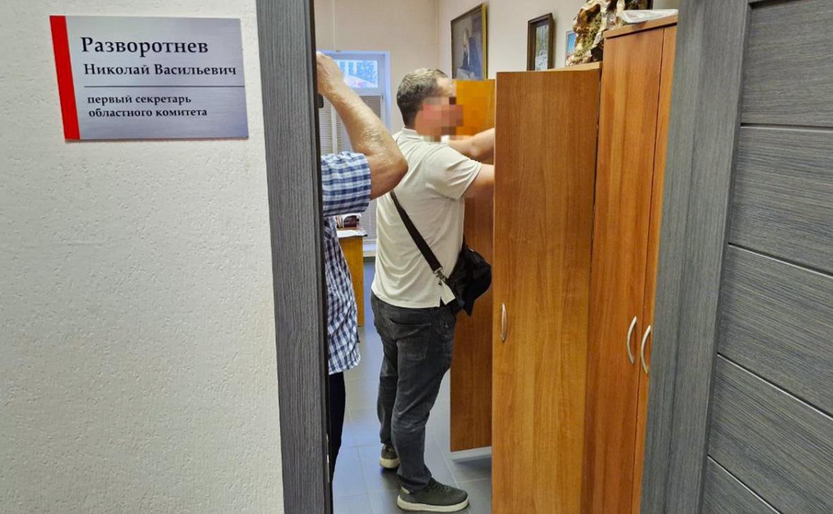В-липецкий-обком-КПРФ-пришли-силовики