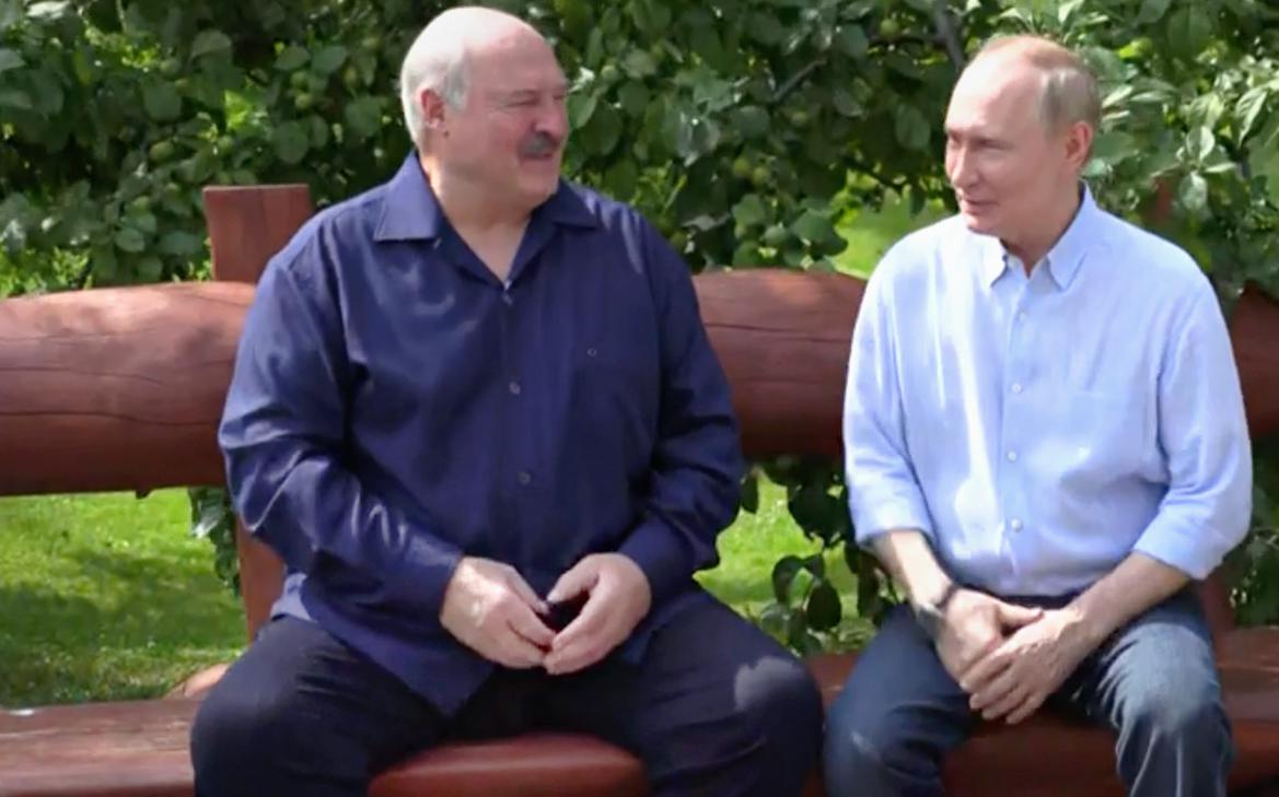 Путин-и-Лукашенко-ответили-на-вопросы-журналистов-на-Валааме.-Видео