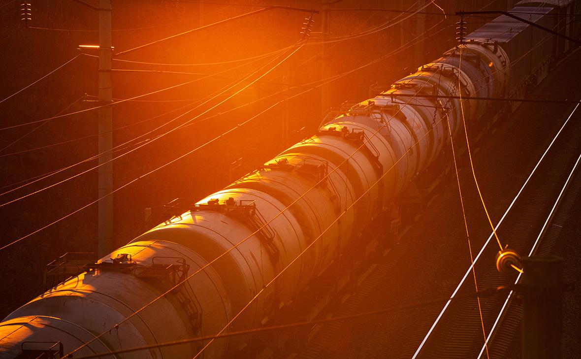 bloomberg-узнал,-как-на-Индию-может-повлиять-отказ-от-нефти-из-России