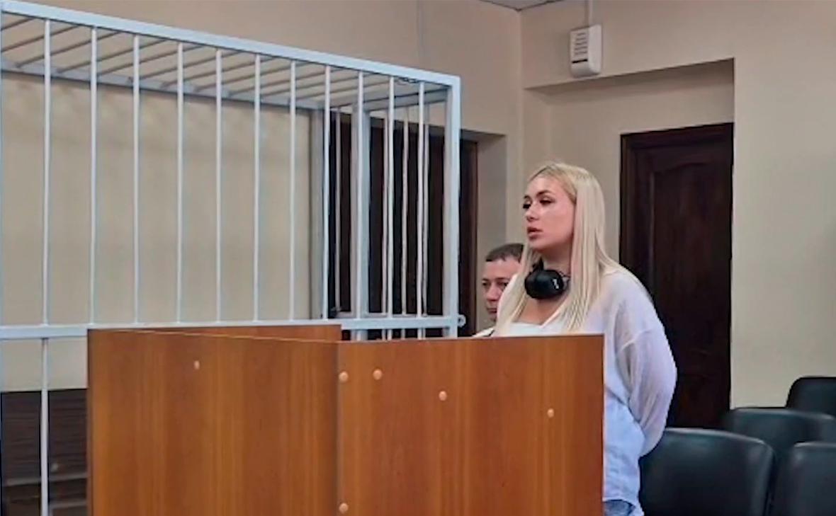 Суд-наказал-автора-видео-с-селфи-на-фоне-пожара-в-Сочи-после-атаки-БПЛА