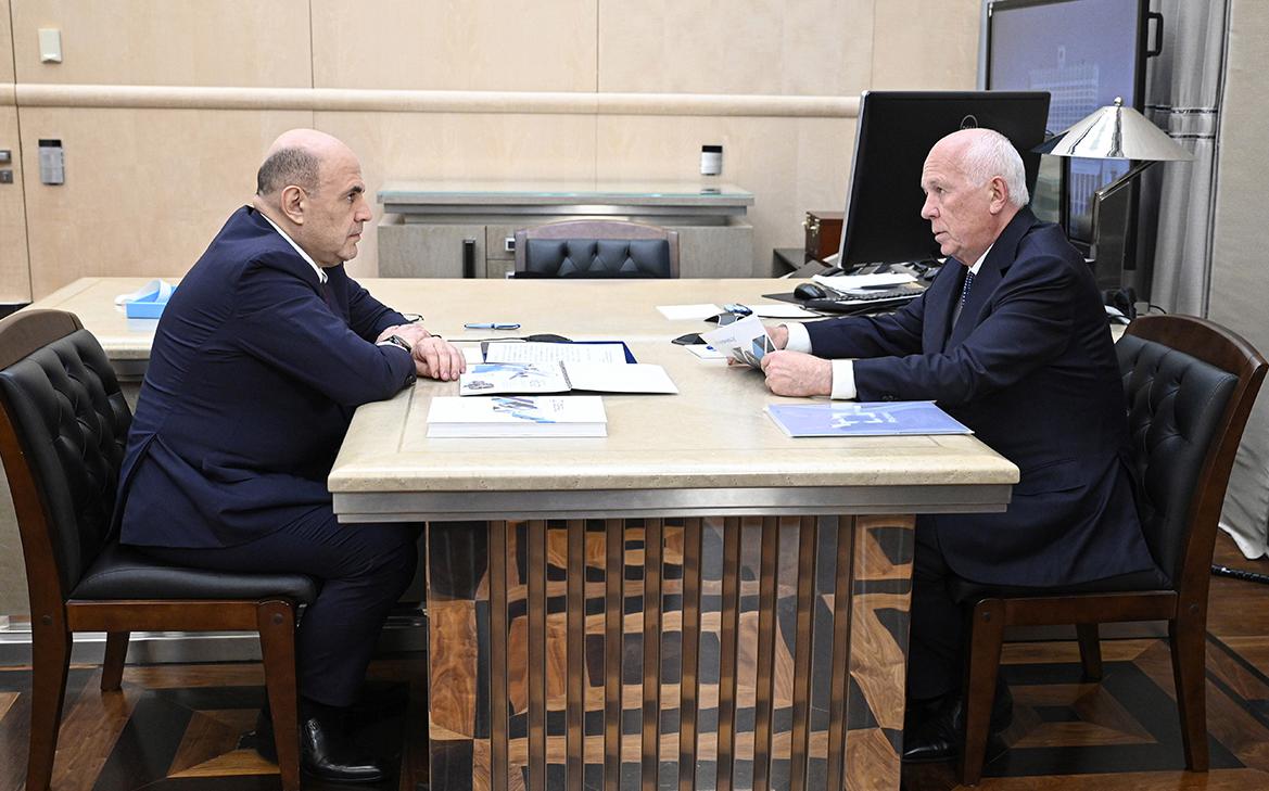 Мишустин-поручил-Чемезову-предложить-финансовую-модель-самолетостроения