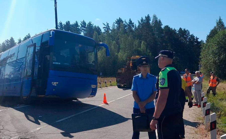Суд-отказал-в-аресте-водителя-автобуса-после-ДТП-с-поездом-в-Ленобласти