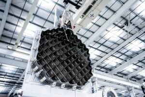 spacex-впервые-показала-решётчатые-рули-для-сверхтяжёлого-ускорителя-нового-поколения:-они-упростят-захват-и-повторное-использование-гигантского-super-heavy