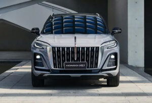 Россияне-распробовали-китайский-премиум:-продажи-hongqi-растут-на-падающем-рынке,-самая-популярная-модель-—-кроссовер-hongqi-hs5