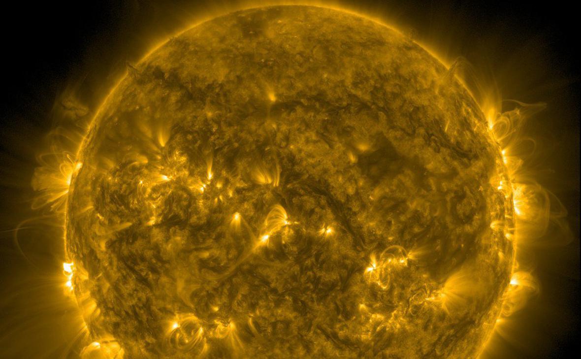 На-Солнце-произошла-вспышка-класса-М-длительностью-50-минут