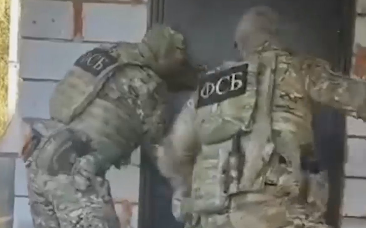 Силовики-задержали-двух-подростков-за-попытку-поджечь-синагогу-в-Обнинске