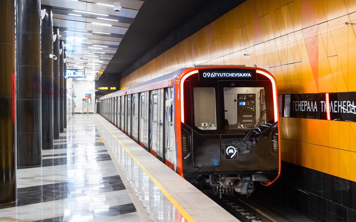 Московское-метро-получит-700-новых-вагонов-серии-«Москва-2026»