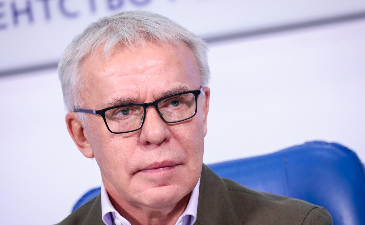 Фетисов-фразой-«нельзя-разбрасываться-паспортами»-оценил-слова-Клаудиньо