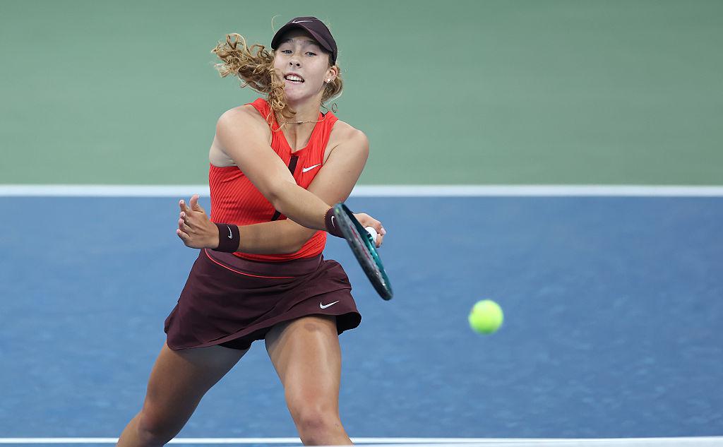 Мирра-Андреева-сенсационно-проиграла-139-й-ракетке-мира-на-us-open