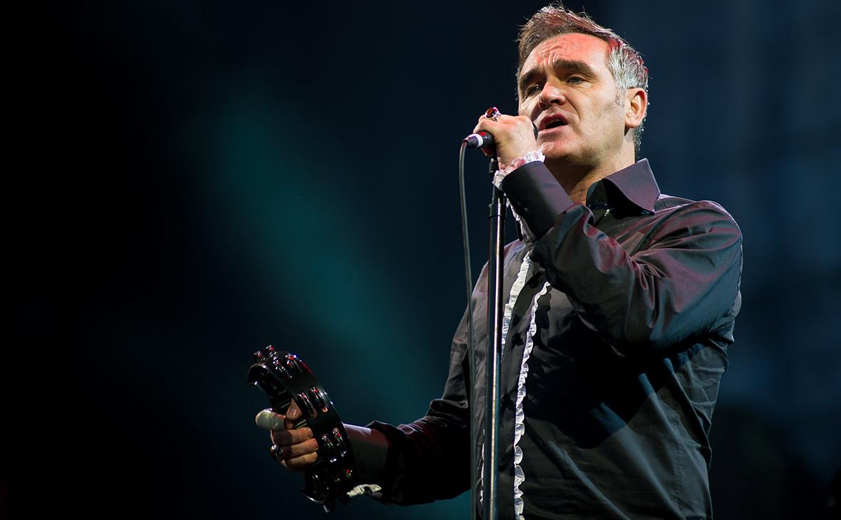 Стивен-Моррисси-выставил-на-продажу-права-на-группу-the-smiths