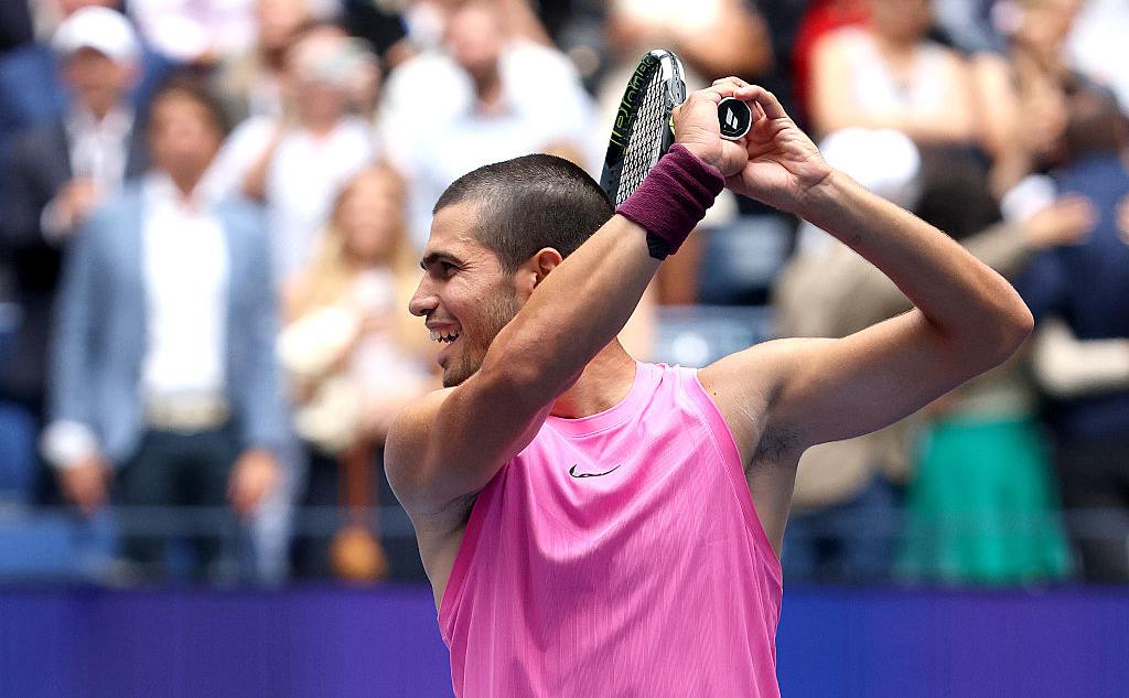 Алькарас-победил-Джоковича-и-вышел-в-финал-us-open