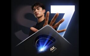 До-300-дюймов,-4k,-яркость-4500-cvia-люмен,-громкость-всего-24-дБ-и-жидкостное-охлаждение.-Представлен-топовый-проектор-dangbei-s7-ultra-pro